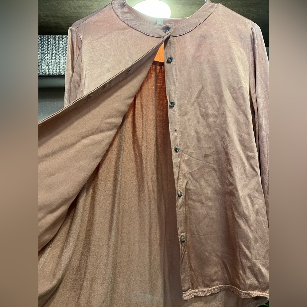 Women blouse - Picture 2 of 4